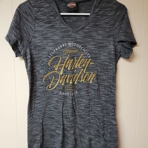 Harley Davidson gold bling tee luvvvv this T just a lil snug 🙄😝